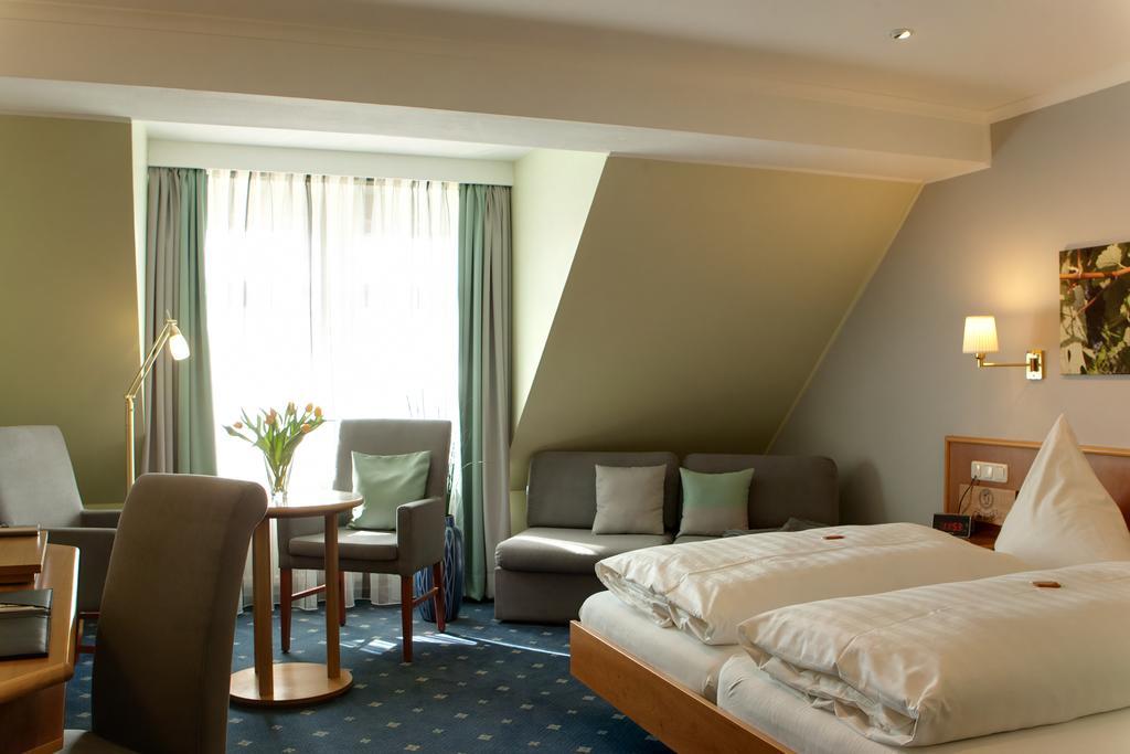 Landhotel Zur Bretzel Бабенхаузен Стая снимка
