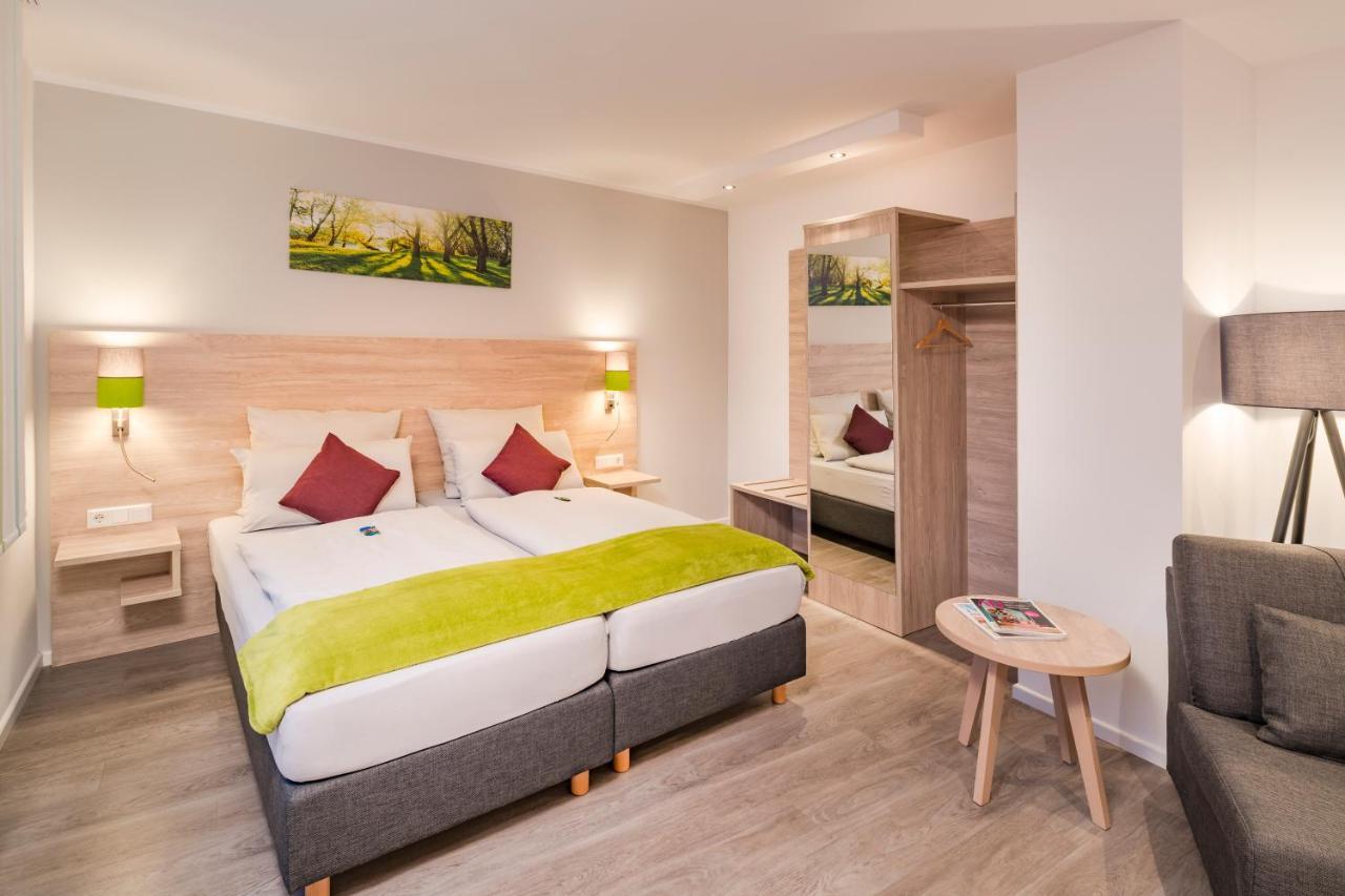 Landhotel Zur Bretzel Бабенхаузен Екстериор снимка